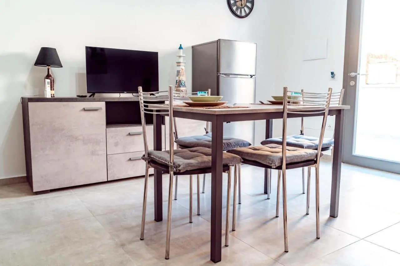 Hotel 16Miglia La Caletta Penzion